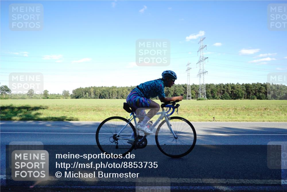 07.09.2025 - 19. Norderstedt Triathlon Michael Burmester http://msf.ph/oto/8853735 07.09.2025 16:05:17 Radfahren 1095, 1432, 1618 meine-sportfotos.de