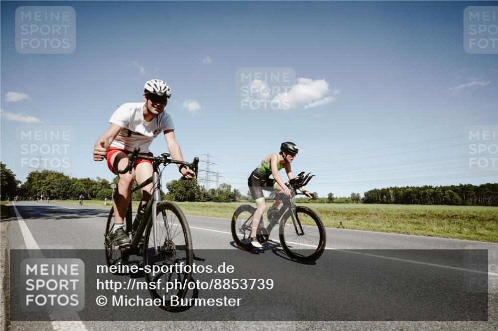 07.09.2025 - 19. Norderstedt Triathlon Michael Burmester http://msf.ph/oto/8853739 07.09.2025 14:50:27 Radfahren 363, 476, 1431, 1470 meine-sportfotos.de