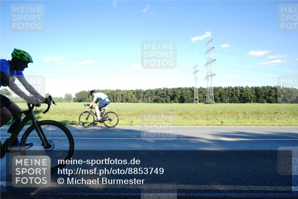 07.09.2025 - 19. Norderstedt Triathlon Michael Burmester http://msf.ph/oto/8853749 07.09.2025 16:05:24 Radfahren 466, 525, 546, 897, 1053, 1091, 1446 meine-sportfotos.de