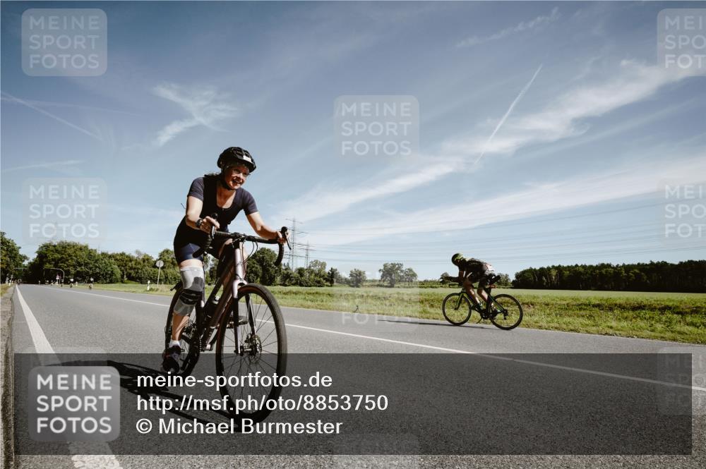 07.09.2025 - 19. Norderstedt Triathlon Michael Burmester http://msf.ph/oto/8853750 07.09.2025 11:53:23 Radfahren 286, 800 meine-sportfotos.de