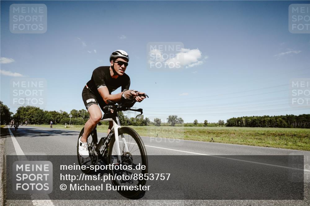 07.09.2025 - 19. Norderstedt Triathlon Michael Burmester http://msf.ph/oto/8853757 07.09.2025 14:50:40 Radfahren 877, 1026 meine-sportfotos.de