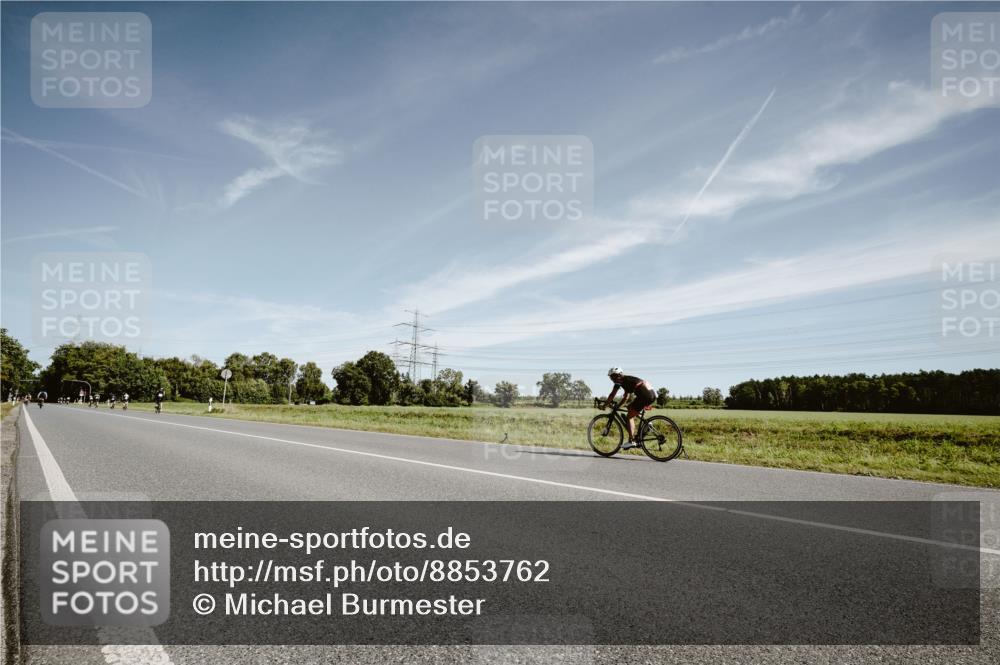 07.09.2025 - 19. Norderstedt Triathlon Michael Burmester http://msf.ph/oto/8853762 07.09.2025 11:53:31 Radfahren  meine-sportfotos.de