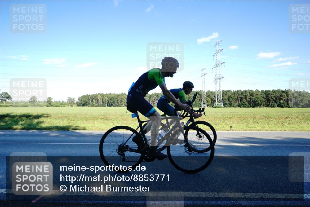 07.09.2025 - 19. Norderstedt Triathlon Michael Burmester http://msf.ph/oto/8853771 07.09.2025 16:05:31 Radfahren 923, 1072, 1084, 1549, 1564, 1631 meine-sportfotos.de