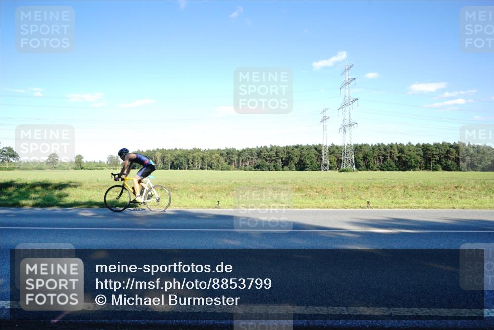 07.09.2025 - 19. Norderstedt Triathlon Michael Burmester http://msf.ph/oto/8853799 07.09.2025 16:05:35 Radfahren 923, 1084, 1092, 1411, 1549, 1550, 1564, 1569, 1630, 1631 meine-sportfotos.de