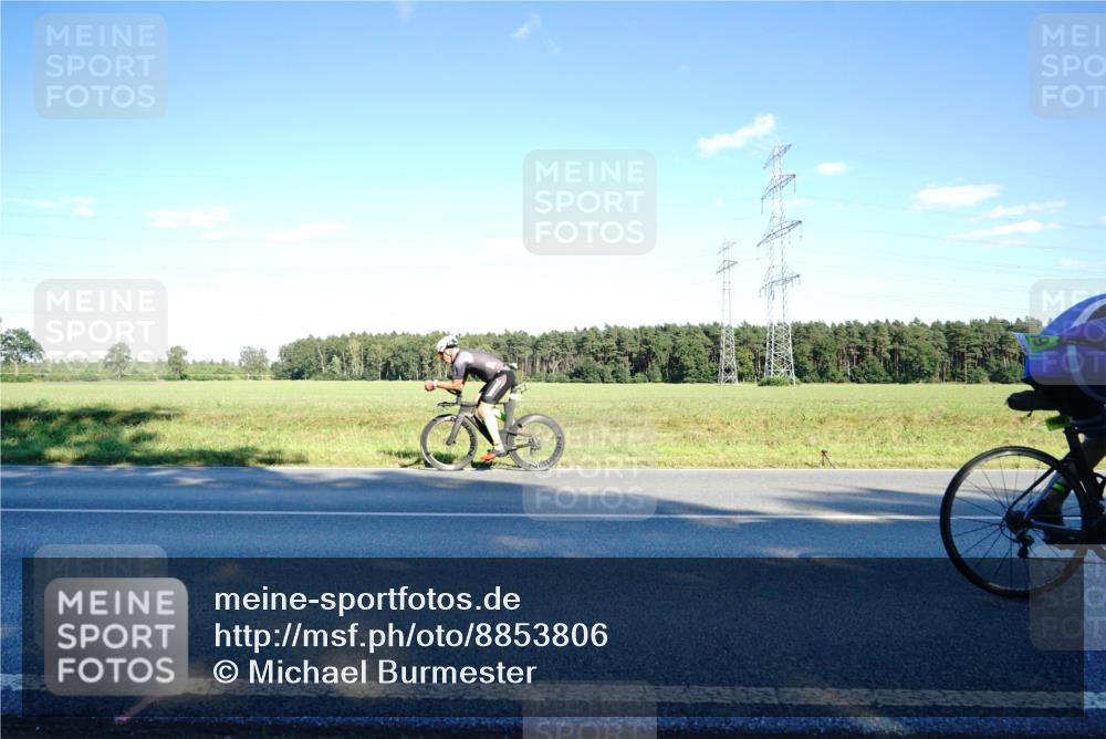 07.09.2025 - 19. Norderstedt Triathlon Michael Burmester http://msf.ph/oto/8853806 07.09.2025 16:05:37 Radfahren 903, 1092, 1411, 1550, 1564, 1569, 1603, 1630, 1631 meine-sportfotos.de
