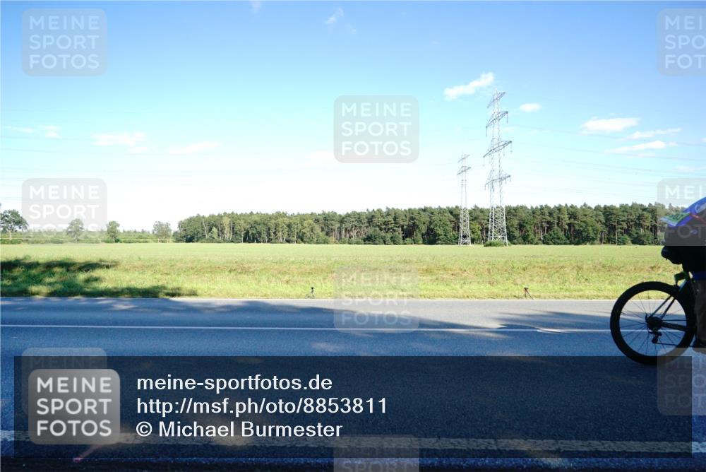 07.09.2025 - 19. Norderstedt Triathlon Michael Burmester http://msf.ph/oto/8853811 07.09.2025 16:05:39 Radfahren 362, 521, 864, 903, 1092, 1411, 1569, 1603, 1630 meine-sportfotos.de