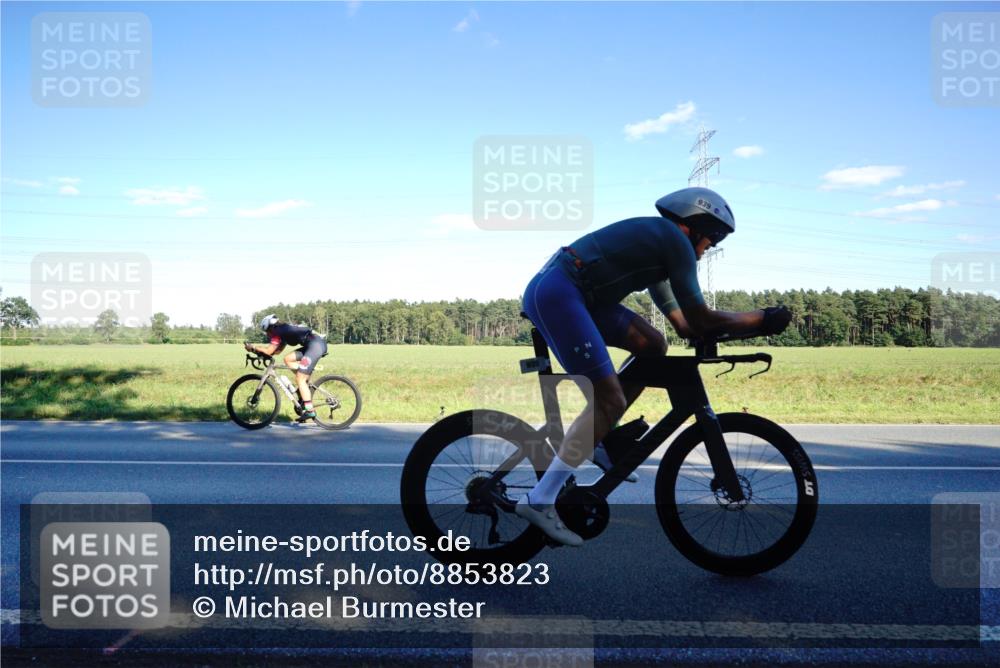 07.09.2025 - 19. Norderstedt Triathlon Michael Burmester http://msf.ph/oto/8853823 07.09.2025 16:05:46 Radfahren 929, 939, 1460 meine-sportfotos.de