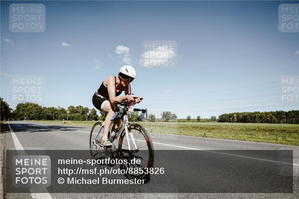 07.09.2025 - 19. Norderstedt Triathlon Michael Burmester http://msf.ph/oto/8853826 07.09.2025 14:51:58 Radfahren 462, 896 meine-sportfotos.de