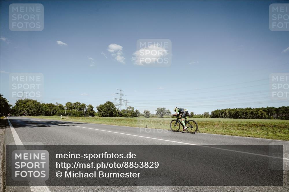07.09.2025 - 19. Norderstedt Triathlon Michael Burmester http://msf.ph/oto/8853829 07.09.2025 14:52:07 Radfahren  meine-sportfotos.de