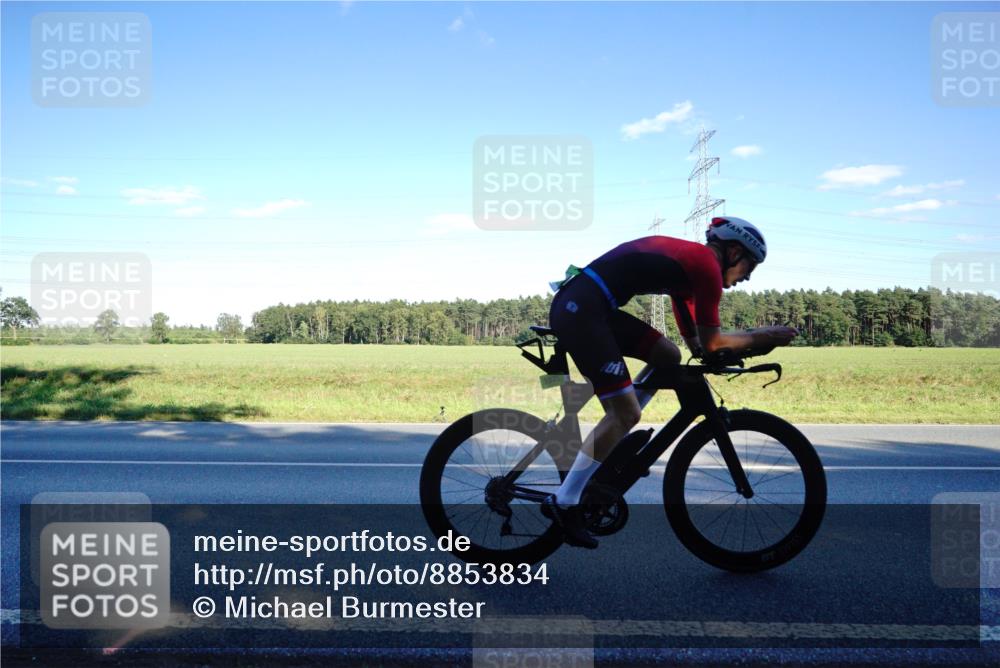 07.09.2025 - 19. Norderstedt Triathlon Michael Burmester http://msf.ph/oto/8853834 07.09.2025 16:05:50 Radfahren 902, 1460, 1573 meine-sportfotos.de