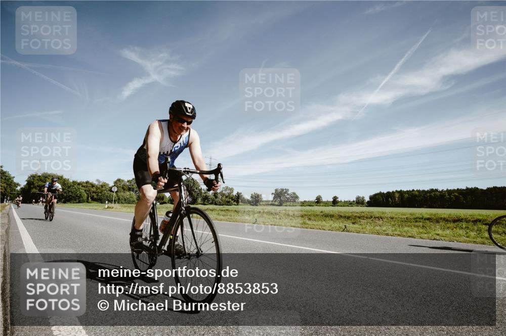 07.09.2025 - 19. Norderstedt Triathlon Michael Burmester http://msf.ph/oto/8853853 07.09.2025 11:54:41 Radfahren 741, 1371 meine-sportfotos.de