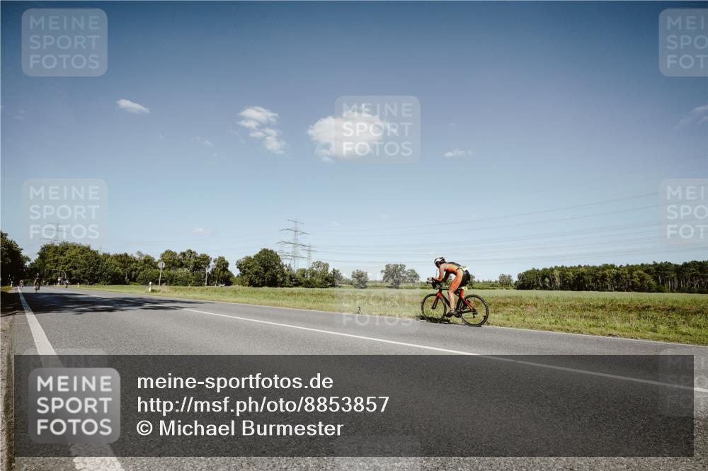 07.09.2025 - 19. Norderstedt Triathlon Michael Burmester http://msf.ph/oto/8853857 07.09.2025 14:52:34 Radfahren  meine-sportfotos.de