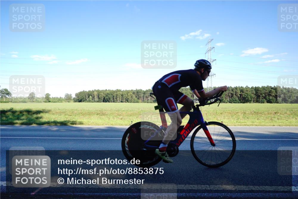 07.09.2025 - 19. Norderstedt Triathlon Michael Burmester http://msf.ph/oto/8853875 07.09.2025 16:06:13 Radfahren 931, 1071, 1581 meine-sportfotos.de