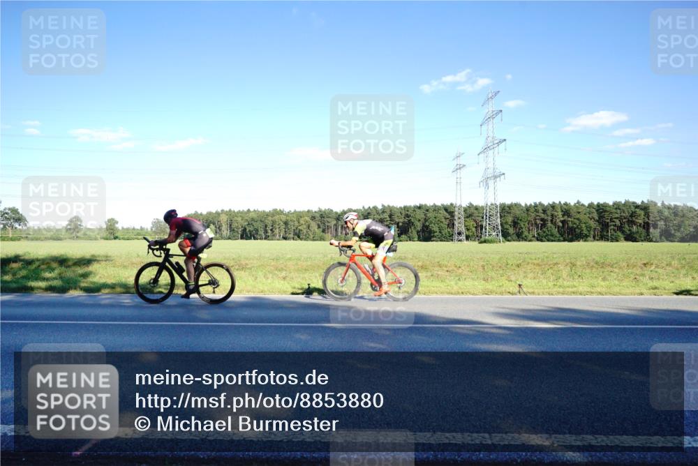 07.09.2025 - 19. Norderstedt Triathlon Michael Burmester http://msf.ph/oto/8853880 07.09.2025 16:06:17 Radfahren 485, 531, 931, 1581, 1611 meine-sportfotos.de