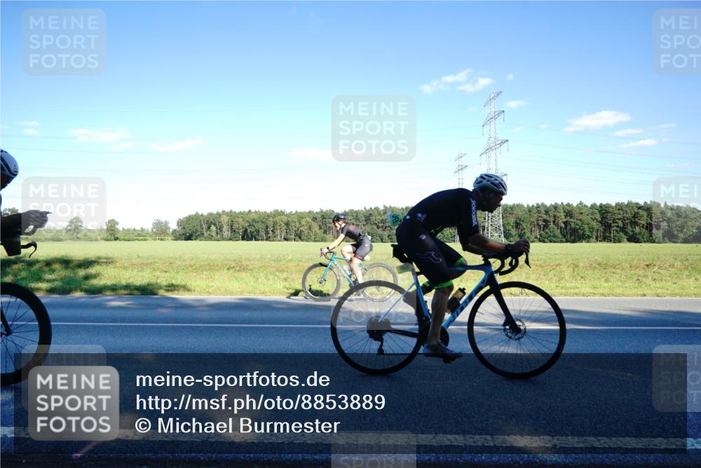 07.09.2025 - 19. Norderstedt Triathlon Michael Burmester http://msf.ph/oto/8853889 07.09.2025 16:06:20 Radfahren 485, 531, 1512, 1609, 1611 meine-sportfotos.de