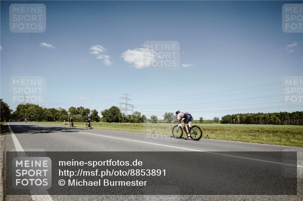 07.09.2025 - 19. Norderstedt Triathlon Michael Burmester http://msf.ph/oto/8853891 07.09.2025 14:53:06 Radfahren  meine-sportfotos.de