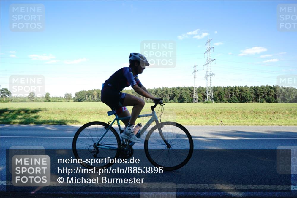 07.09.2025 - 19. Norderstedt Triathlon Michael Burmester http://msf.ph/oto/8853896 07.09.2025 16:06:22 Radfahren 485, 531, 926, 1512, 1609, 1611 meine-sportfotos.de