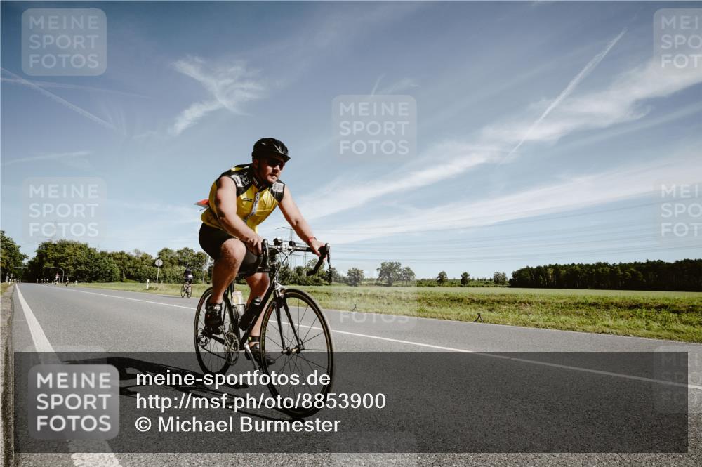 07.09.2025 - 19. Norderstedt Triathlon Michael Burmester http://msf.ph/oto/8853900 07.09.2025 11:55:13 Radfahren 703, 1358 meine-sportfotos.de