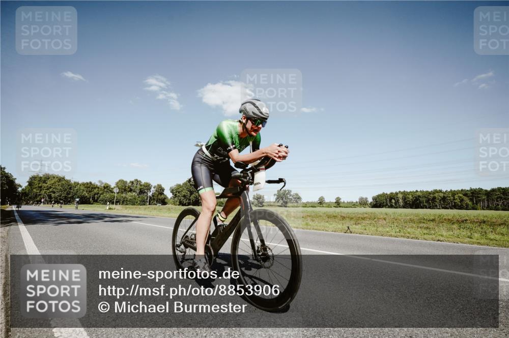 07.09.2025 - 19. Norderstedt Triathlon Michael Burmester http://msf.ph/oto/8853906 07.09.2025 14:53:17 Radfahren 1483, 1491 meine-sportfotos.de