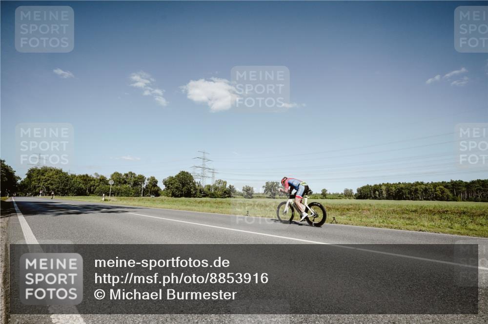 07.09.2025 - 19. Norderstedt Triathlon Michael Burmester http://msf.ph/oto/8853916 07.09.2025 14:53:32 Radfahren  meine-sportfotos.de