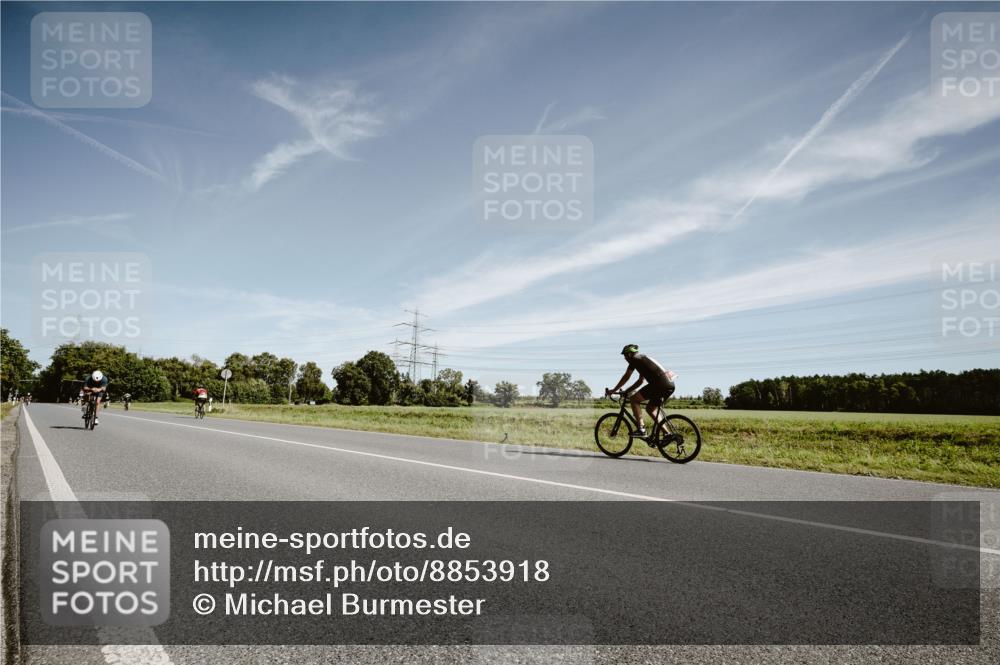 07.09.2025 - 19. Norderstedt Triathlon Michael Burmester http://msf.ph/oto/8853918 07.09.2025 11:55:27 Radfahren 245 meine-sportfotos.de