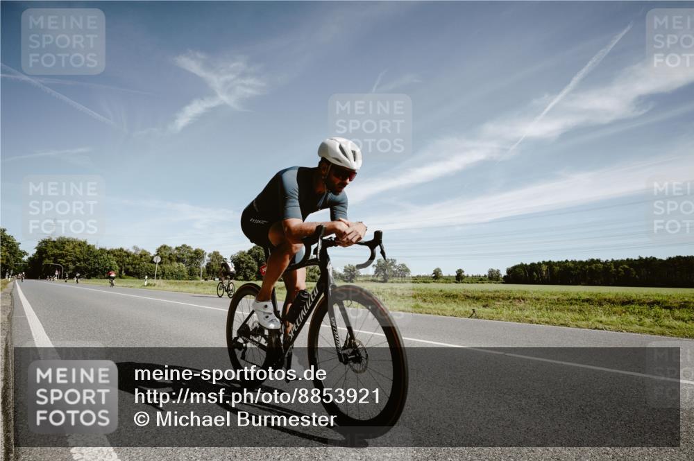 07.09.2025 - 19. Norderstedt Triathlon Michael Burmester http://msf.ph/oto/8853921 07.09.2025 11:55:28 Radfahren 245 meine-sportfotos.de