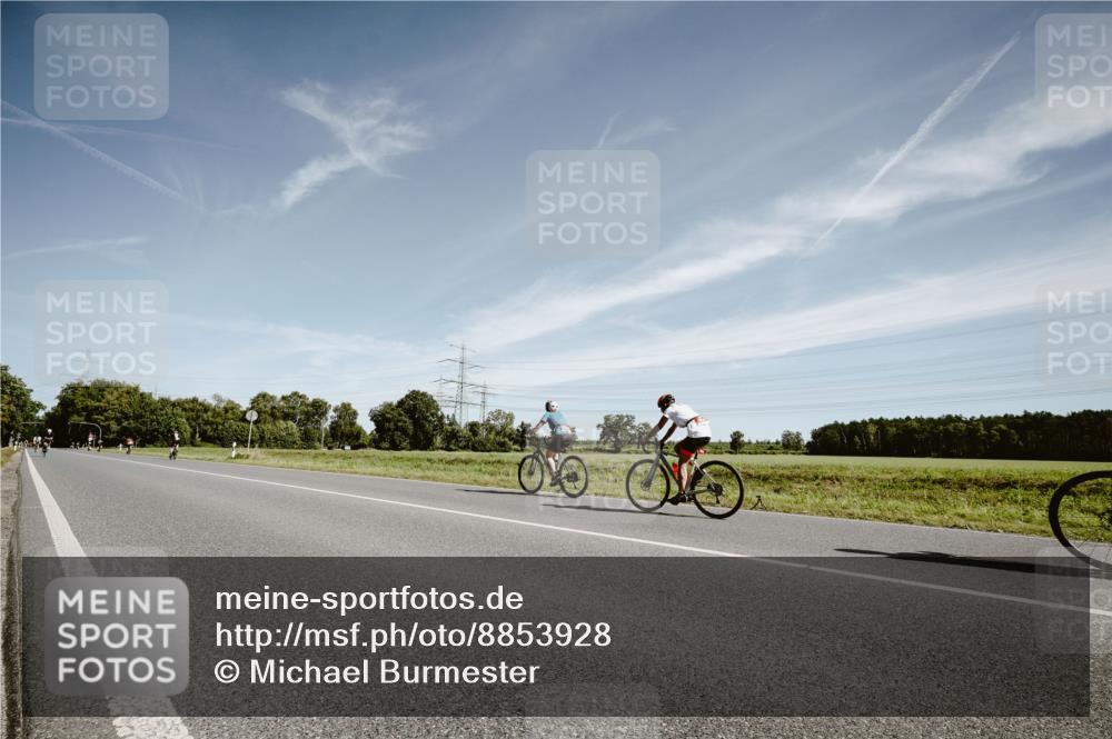 07.09.2025 - 19. Norderstedt Triathlon Michael Burmester http://msf.ph/oto/8853928 07.09.2025 11:55:31 Radfahren  meine-sportfotos.de