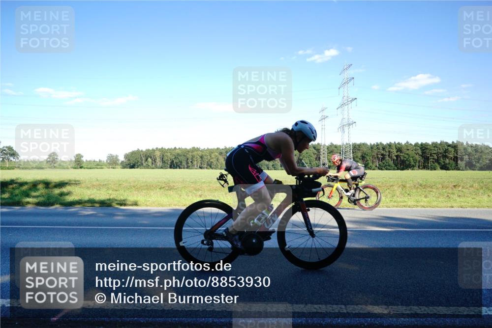 07.09.2025 - 19. Norderstedt Triathlon Michael Burmester http://msf.ph/oto/8853930 07.09.2025 16:06:56 Radfahren 1418, 1528 meine-sportfotos.de