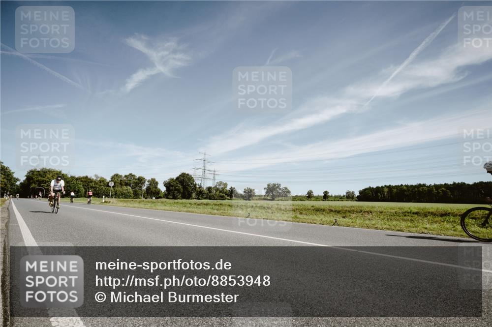 07.09.2025 - 19. Norderstedt Triathlon Michael Burmester http://msf.ph/oto/8853948 07.09.2025 11:55:38 Radfahren 226, 1282 meine-sportfotos.de