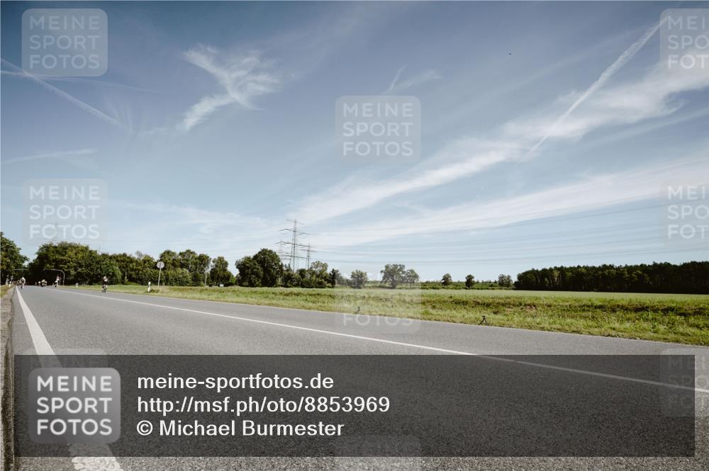 07.09.2025 - 19. Norderstedt Triathlon Michael Burmester http://msf.ph/oto/8853969 07.09.2025 11:55:52 Radfahren  meine-sportfotos.de