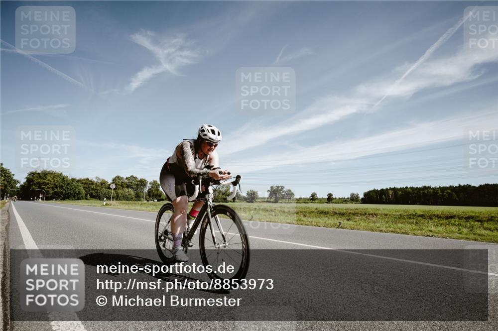 07.09.2025 - 19. Norderstedt Triathlon Michael Burmester http://msf.ph/oto/8853973 07.09.2025 11:56:00 Radfahren 259 meine-sportfotos.de