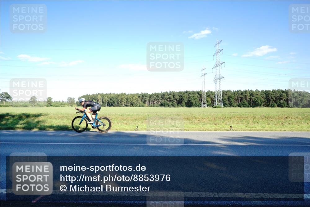 07.09.2025 - 19. Norderstedt Triathlon Michael Burmester http://msf.ph/oto/8853976 07.09.2025 16:07:14 Radfahren 937, 1523, 1551, 1616 meine-sportfotos.de