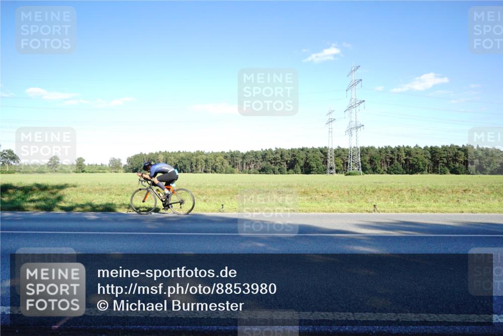 07.09.2025 - 19. Norderstedt Triathlon Michael Burmester http://msf.ph/oto/8853980 07.09.2025 16:07:22 Radfahren  meine-sportfotos.de