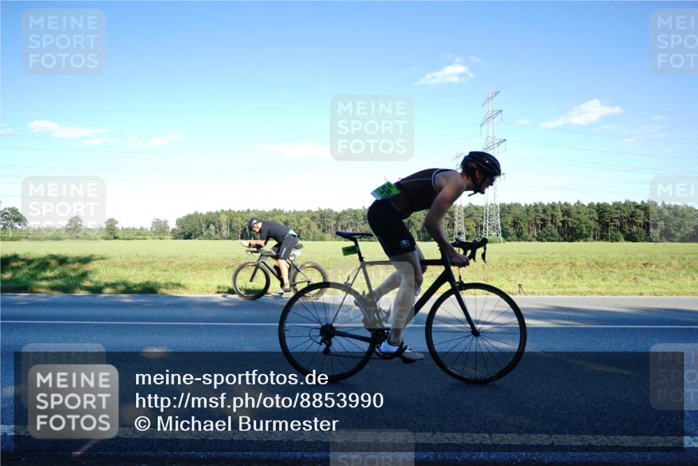 07.09.2025 - 19. Norderstedt Triathlon Michael Burmester http://msf.ph/oto/8853990 07.09.2025 16:07:34 Radfahren 1559 meine-sportfotos.de