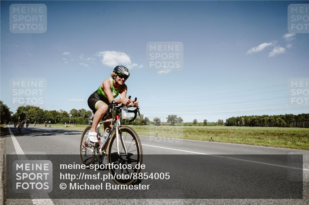 07.09.2025 - 19. Norderstedt Triathlon Michael Burmester http://msf.ph/oto/8854005 07.09.2025 14:54:35 Radfahren 437, 474, 1503 meine-sportfotos.de