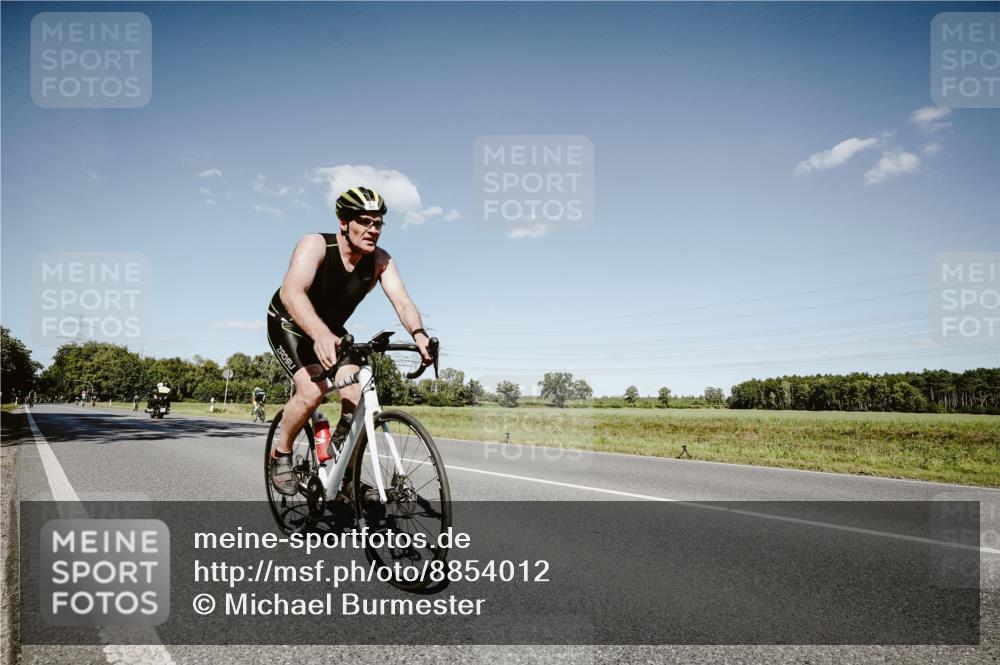 07.09.2025 - 19. Norderstedt Triathlon Michael Burmester http://msf.ph/oto/8854012 07.09.2025 14:54:39 Radfahren 391, 437, 1503 meine-sportfotos.de