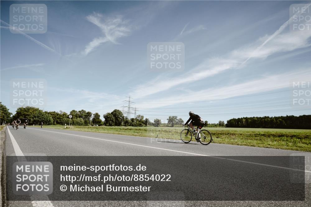 07.09.2025 - 19. Norderstedt Triathlon Michael Burmester http://msf.ph/oto/8854022 07.09.2025 11:56:42 Radfahren 164, 1346 meine-sportfotos.de