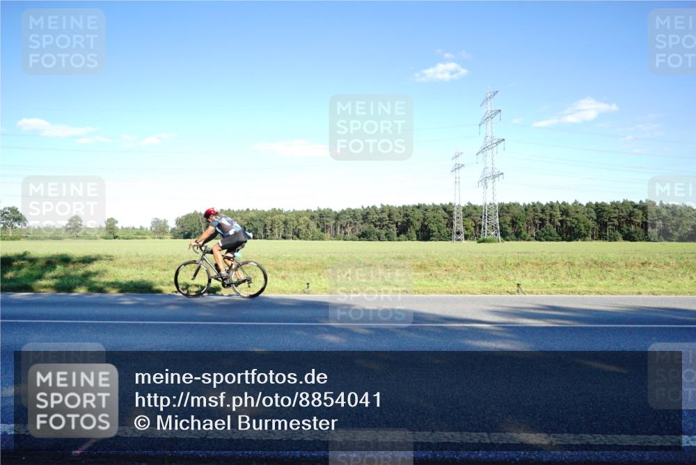 07.09.2025 - 19. Norderstedt Triathlon Michael Burmester http://msf.ph/oto/8854041 07.09.2025 16:07:52 Radfahren 957, 1086 meine-sportfotos.de