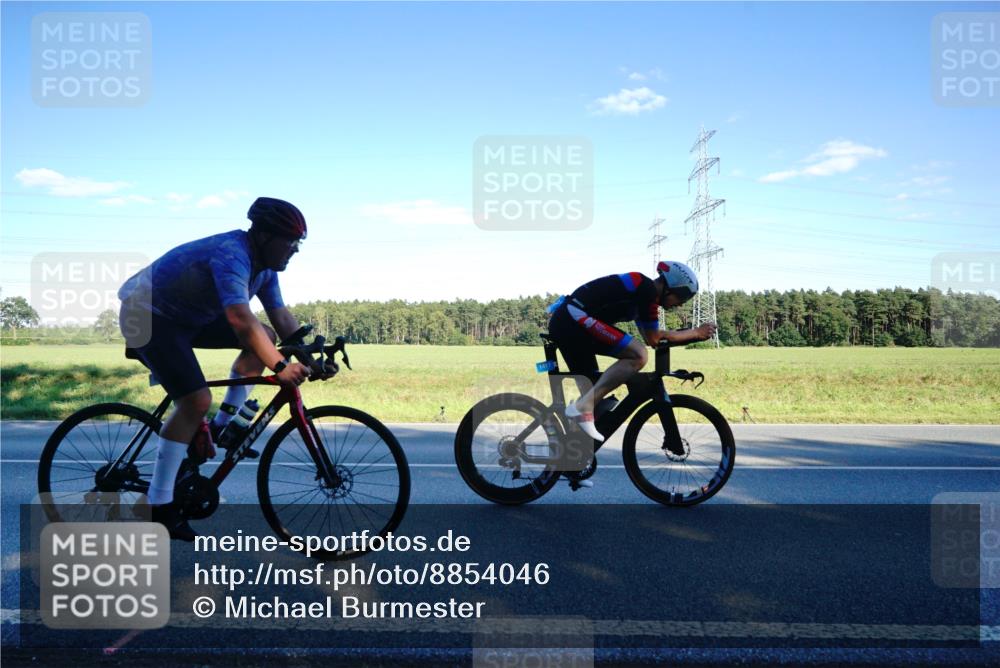 07.09.2025 - 19. Norderstedt Triathlon Michael Burmester http://msf.ph/oto/8854046 07.09.2025 16:08:04 Radfahren 518, 936, 1417, 1628 meine-sportfotos.de