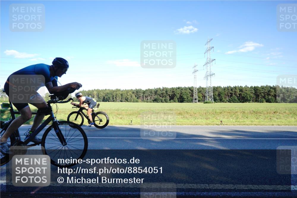 07.09.2025 - 19. Norderstedt Triathlon Michael Burmester http://msf.ph/oto/8854051 07.09.2025 16:08:05 Radfahren 518, 936, 1417, 1628 meine-sportfotos.de