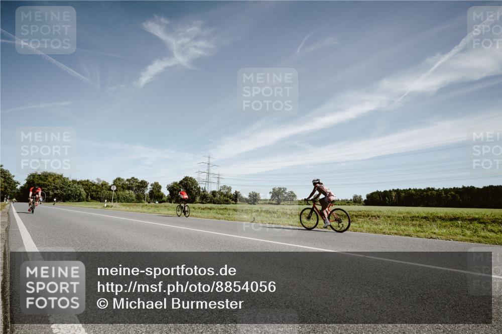 07.09.2025 - 19. Norderstedt Triathlon Michael Burmester http://msf.ph/oto/8854056 07.09.2025 11:56:58 Radfahren 148, 857 meine-sportfotos.de