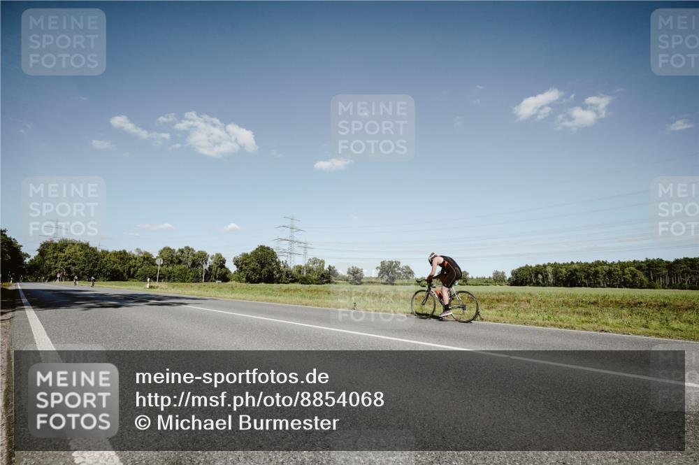 07.09.2025 - 19. Norderstedt Triathlon Michael Burmester http://msf.ph/oto/8854068 07.09.2025 14:55:55 Radfahren  meine-sportfotos.de