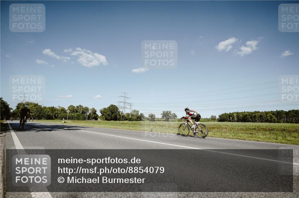 07.09.2025 - 19. Norderstedt Triathlon Michael Burmester http://msf.ph/oto/8854079 07.09.2025 14:56:07 Radfahren 400 meine-sportfotos.de