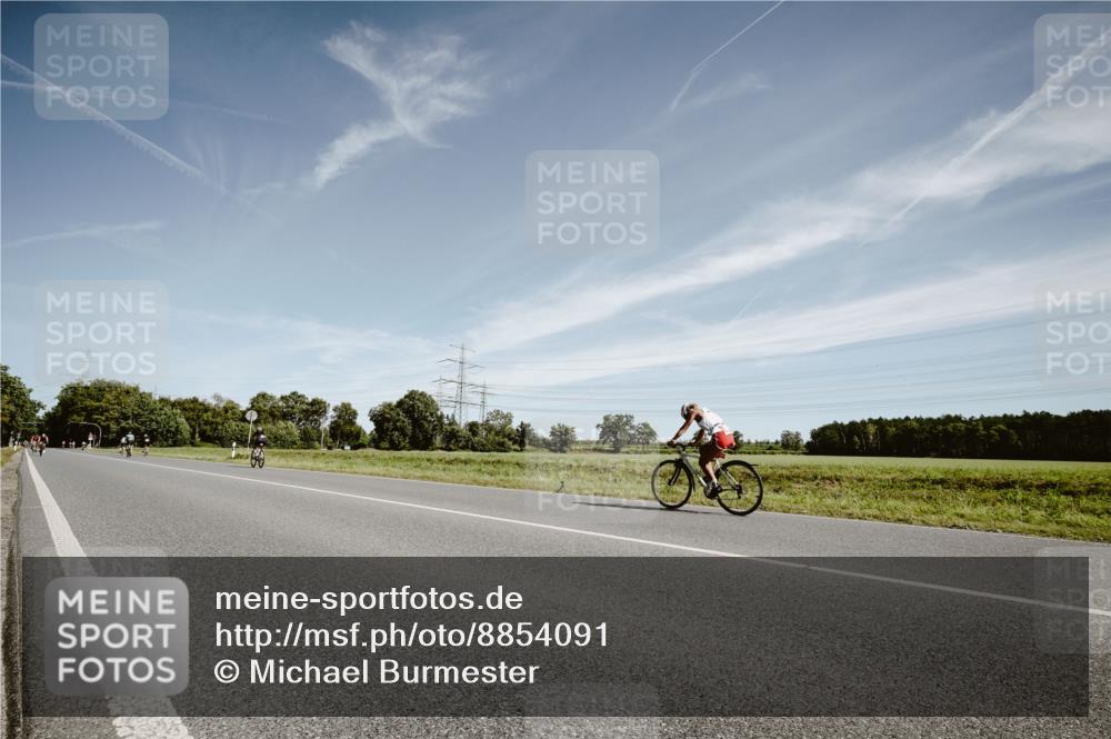 07.09.2025 - 19. Norderstedt Triathlon Michael Burmester http://msf.ph/oto/8854091 07.09.2025 11:57:17 Radfahren  meine-sportfotos.de