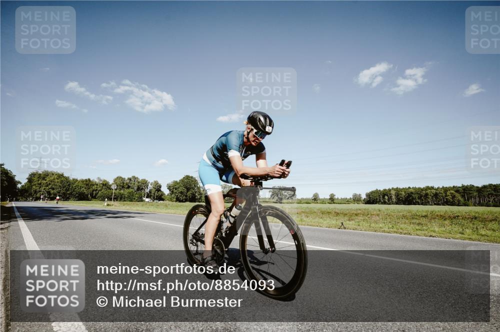 07.09.2025 - 19. Norderstedt Triathlon Michael Burmester http://msf.ph/oto/8854093 07.09.2025 14:56:18 Radfahren 442 meine-sportfotos.de