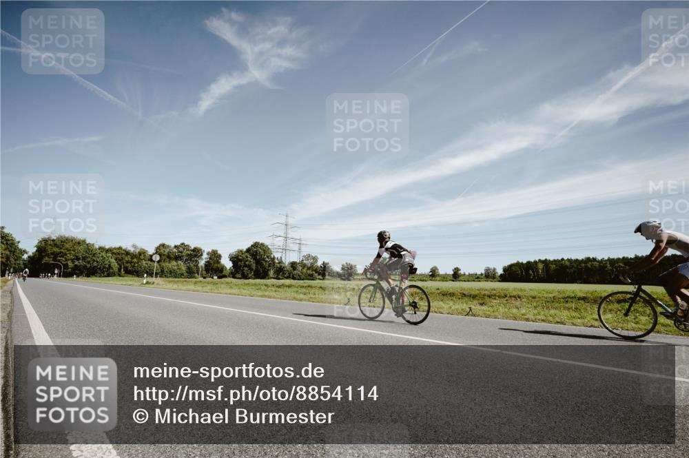 07.09.2025 - 19. Norderstedt Triathlon Michael Burmester http://msf.ph/oto/8854114 07.09.2025 11:57:31 Radfahren  meine-sportfotos.de
