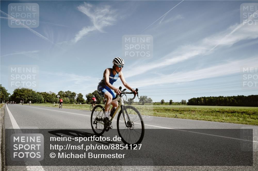 07.09.2025 - 19. Norderstedt Triathlon Michael Burmester http://msf.ph/oto/8854127 07.09.2025 11:57:37 Radfahren 1249 meine-sportfotos.de