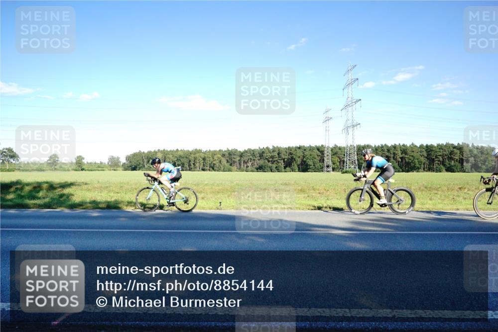 07.09.2025 - 19. Norderstedt Triathlon Michael Burmester http://msf.ph/oto/8854144 07.09.2025 16:09:20 Radfahren 1080, 1420 meine-sportfotos.de