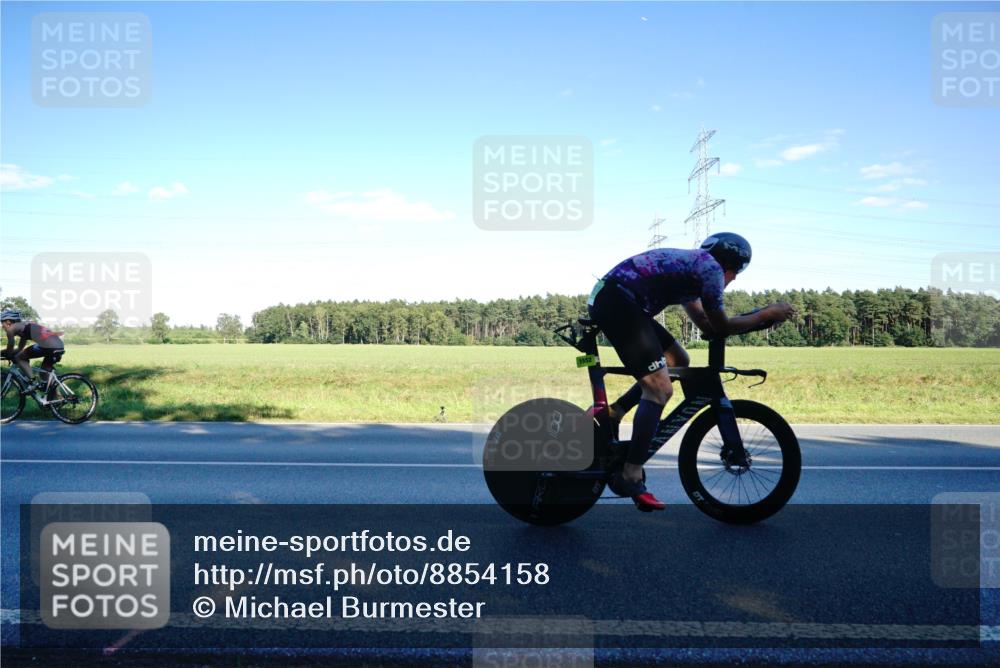 07.09.2025 - 19. Norderstedt Triathlon Michael Burmester http://msf.ph/oto/8854158 07.09.2025 16:09:42 Radfahren 1437, 1552, 1572, 1594 meine-sportfotos.de