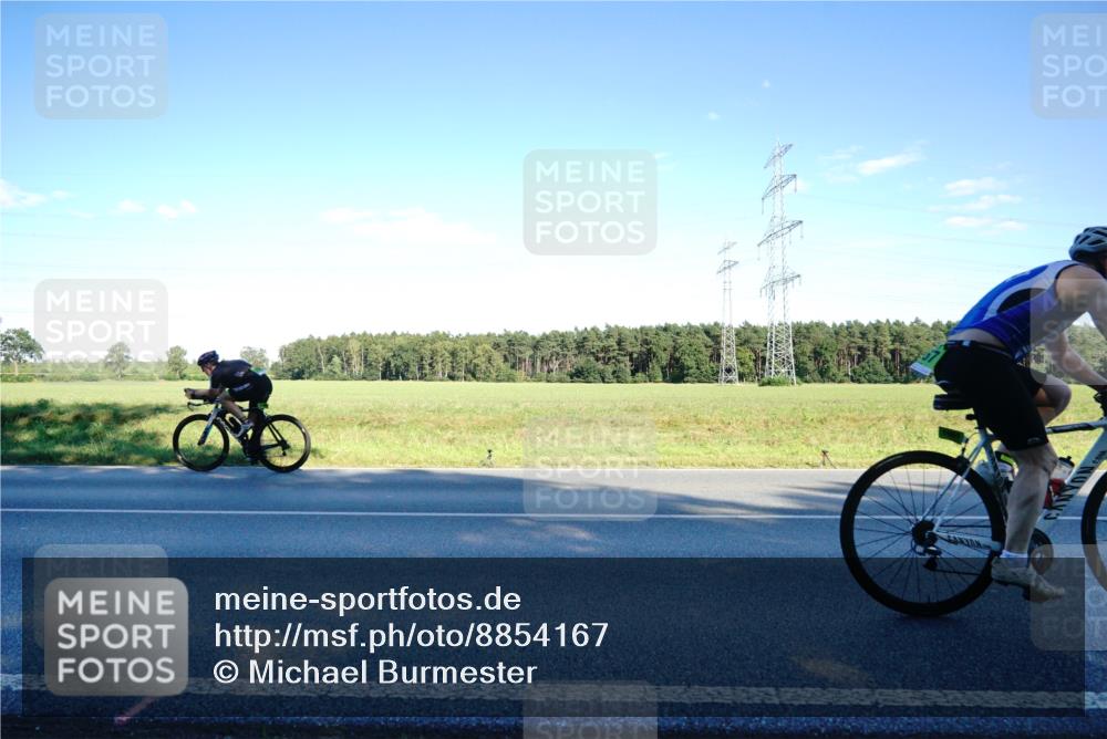07.09.2025 - 19. Norderstedt Triathlon Michael Burmester http://msf.ph/oto/8854167 07.09.2025 16:09:58 Radfahren 429, 925, 1567 meine-sportfotos.de